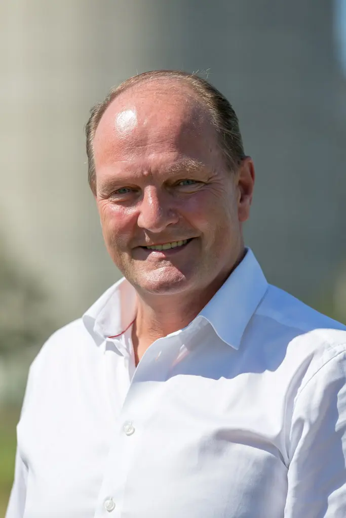 Bob Busser Hynoca